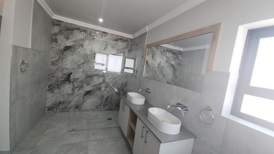 3 Bedroom Property for Sale in Monte Christo Western Cape